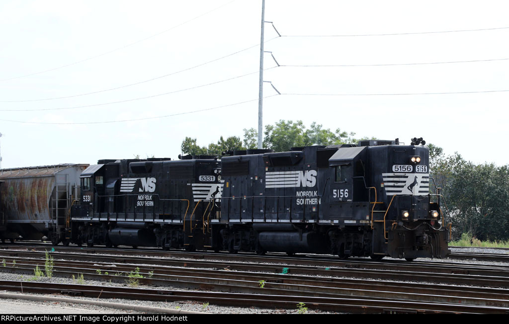 NS 5156 & 5331 are power for train E60, seen working Glenwood Yard